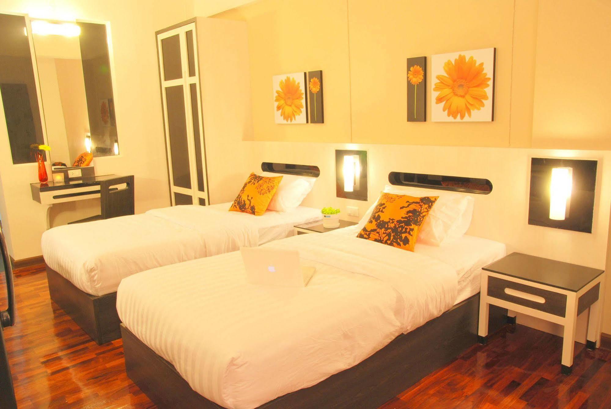 The Inn Saladaeng Bangkok Extérieur photo